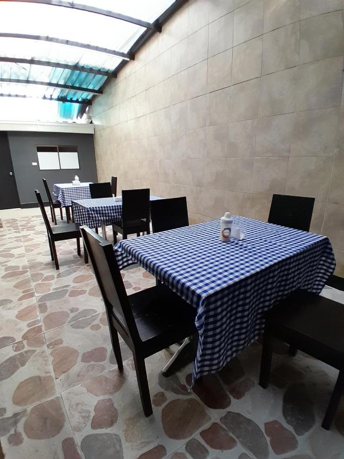 Hotel Palermo Real Медельїн Екстер'єр фото